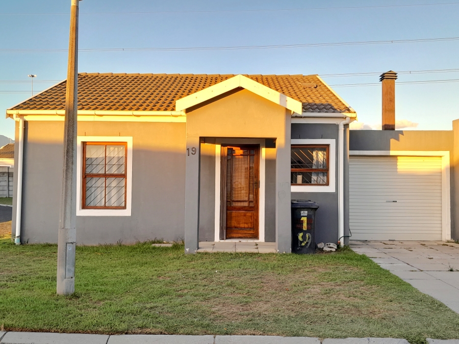 2 Bedroom Property for Sale in Guldenland Western Cape